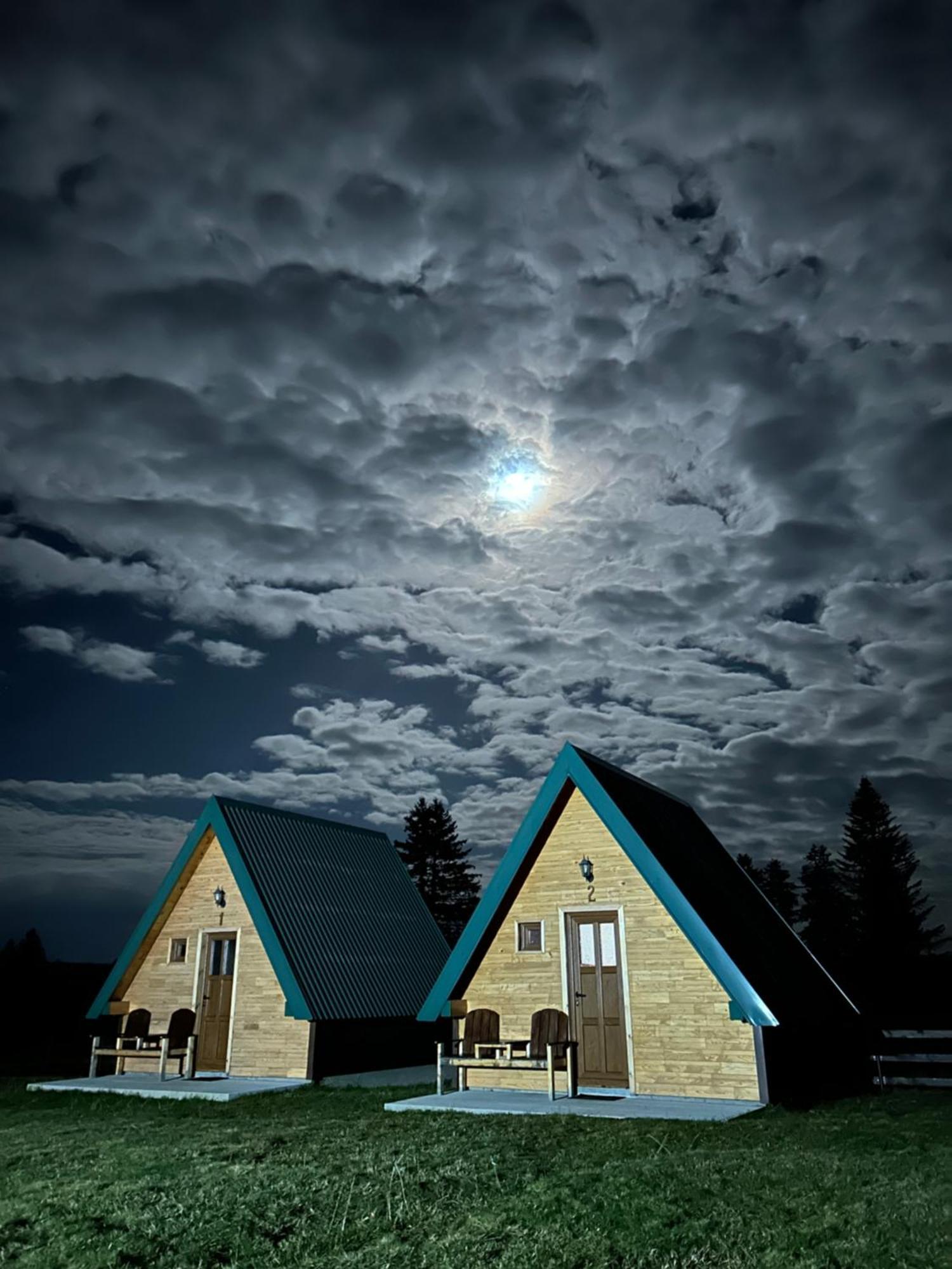 Sumski Raj Zabljak  Bilik gambar